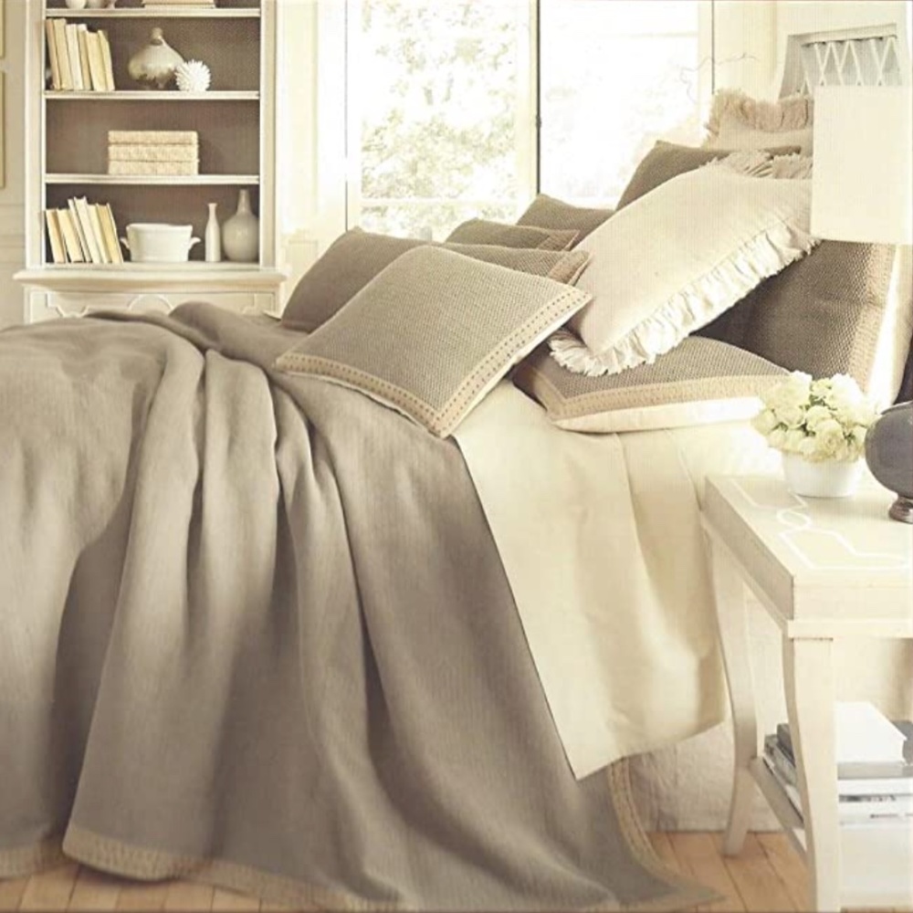 NEW Noble Excellence AVELINO pillow Sham Natural - Picture 1 of 2
